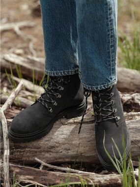 Jenni Kayne Oiled Leather Mountain Boot Black